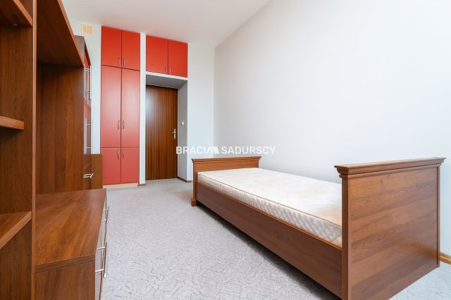 dom szeregowy, 5 pokoi Kraków Zwierzyniec, ul. Brzegowa. Zdjęcie 14