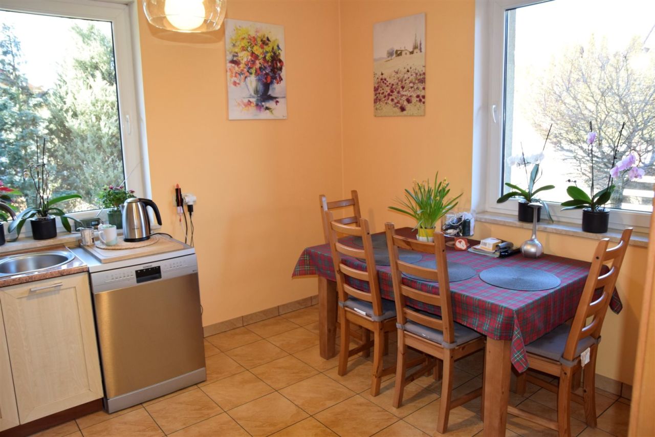 dom wolnostojący, 4 pokoje Lubochnia. Zdjęcie 15