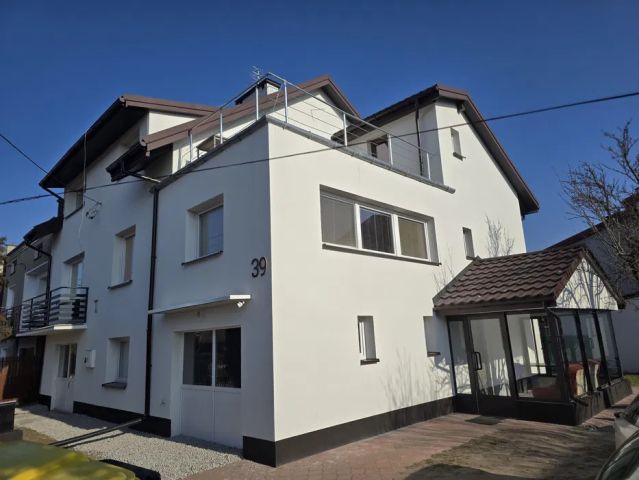 bliźniak, 12 pokoi Rybie, ul. Mała. Zdjęcie 1