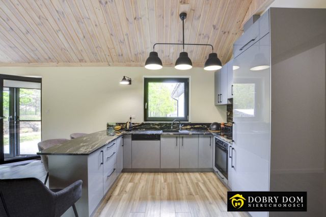 dom wolnostojący, 4 pokoje Czarna Wieś Kościelna. Zdjęcie 1