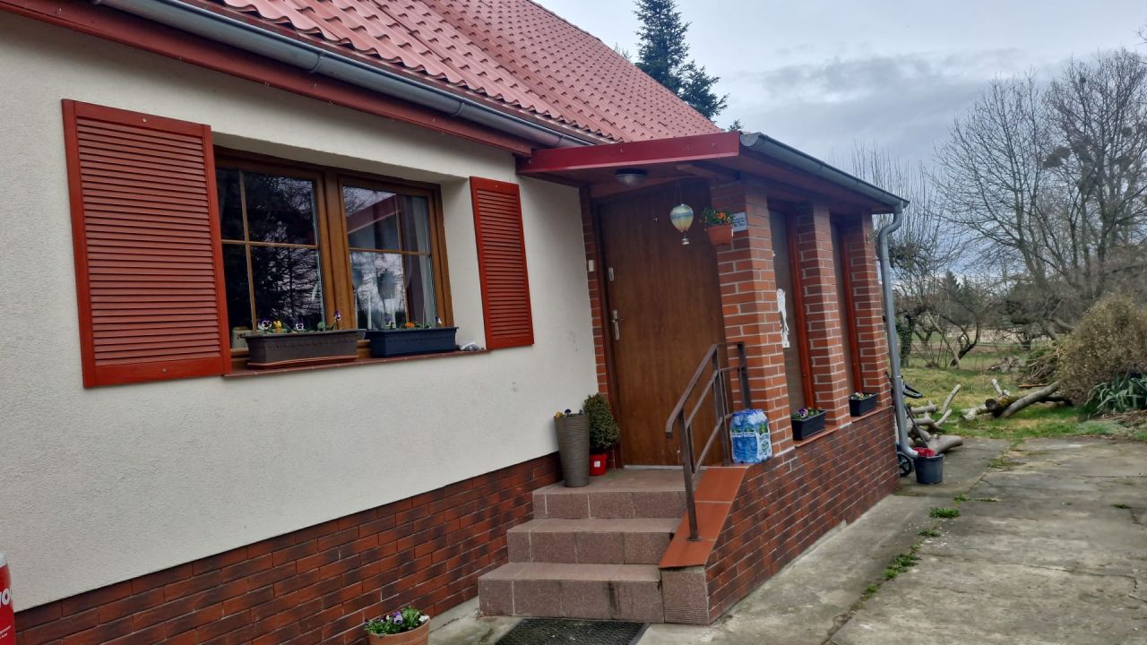 dom wolnostojący, 4 pokoje Popęszyce. Zdjęcie 1