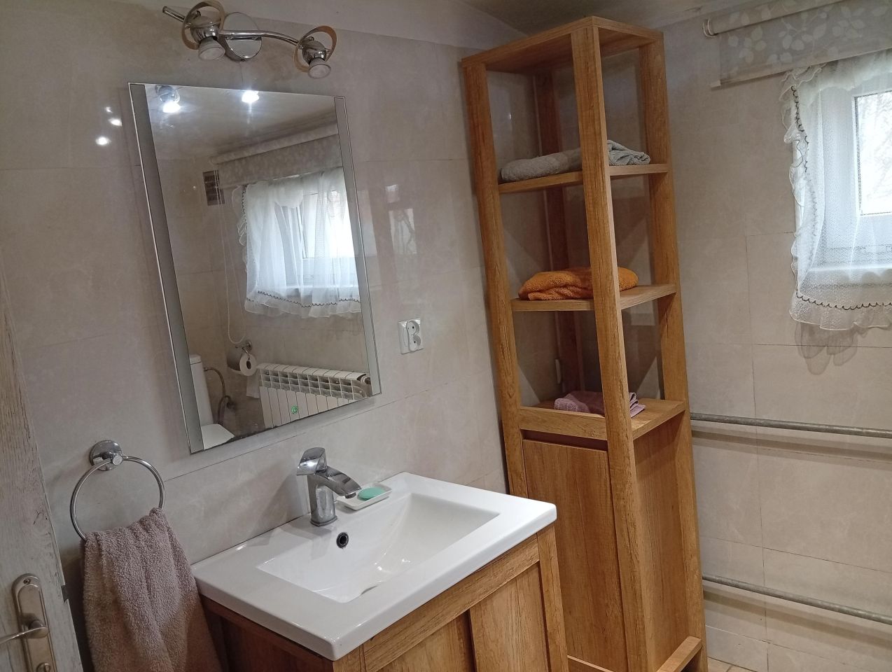 dom wolnostojący, 3 pokoje Radoszowy, ul. Główna. Zdjęcie 5