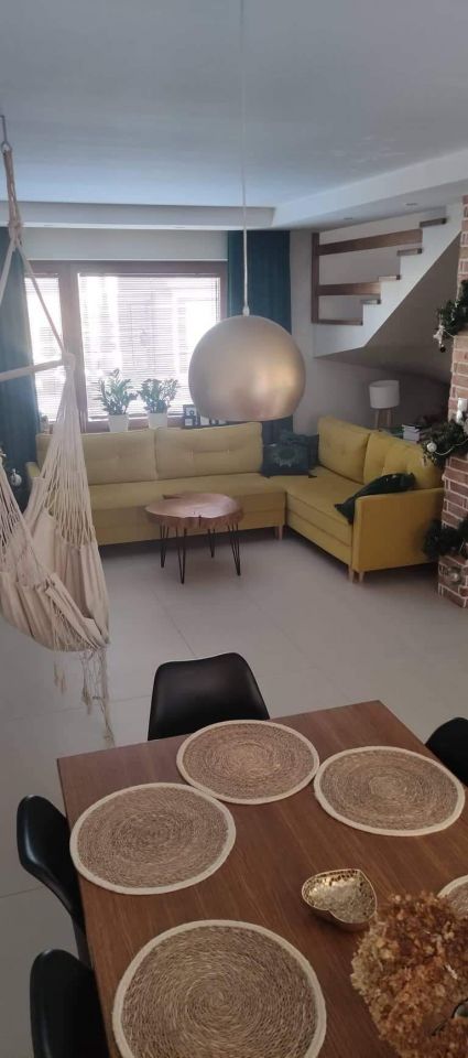 dom szeregowy, 4 pokoje Łuków, ul. Kiernickich. Zdjęcie 1