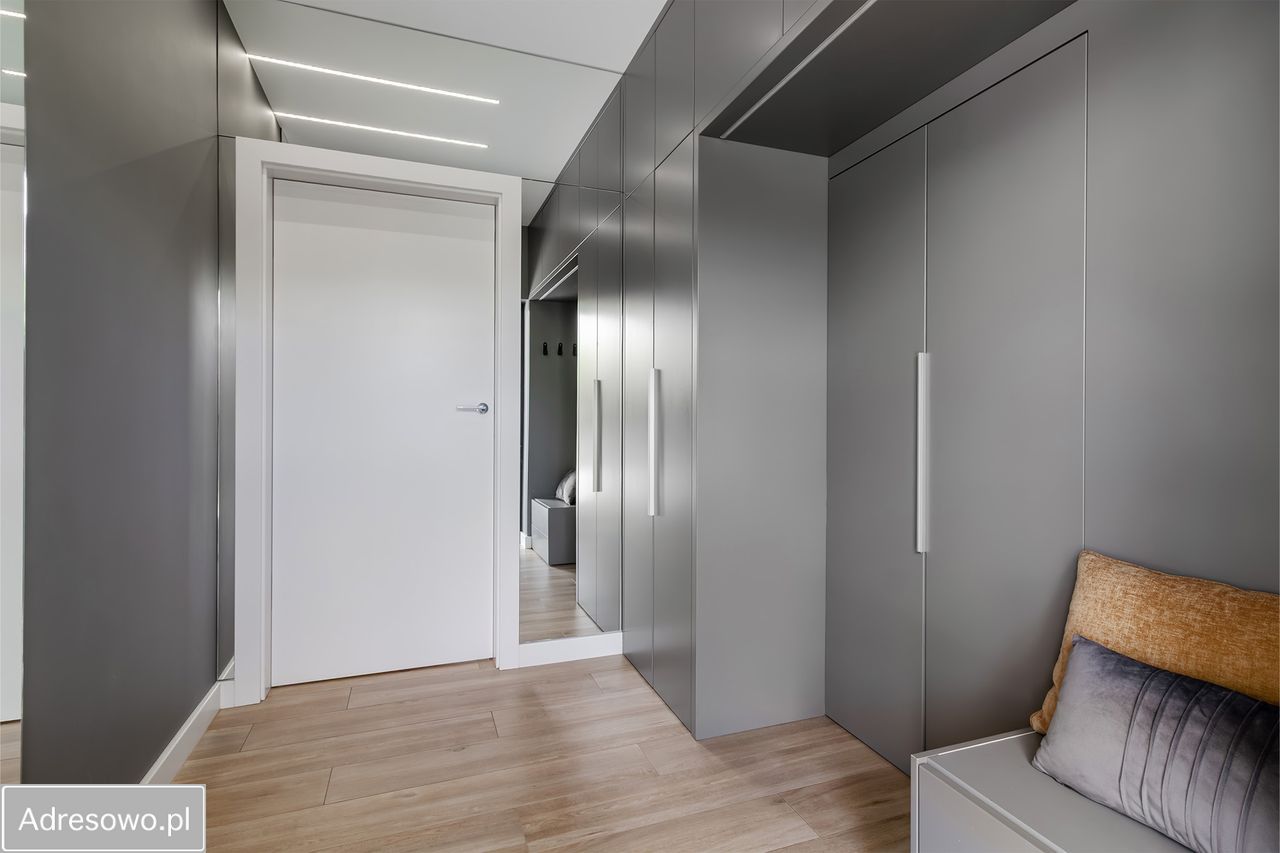 dom wolnostojący, 4 pokoje Borów. Zdjęcie 19