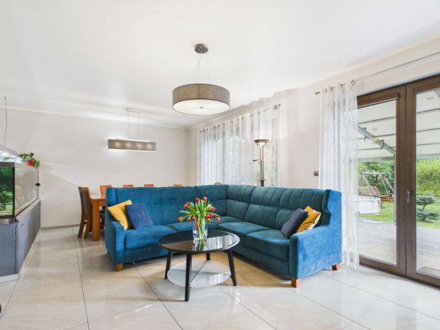 bliźniak, 5 pokoi Książenice, ul. Wiolinowa. Zdjęcie 2