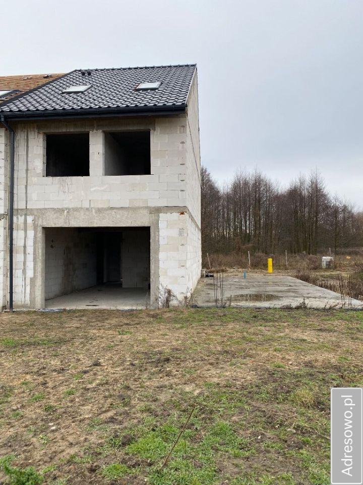 dom szeregowy, 5 pokoi Lubin Małomice, ul. Małomicka. Zdjęcie 12