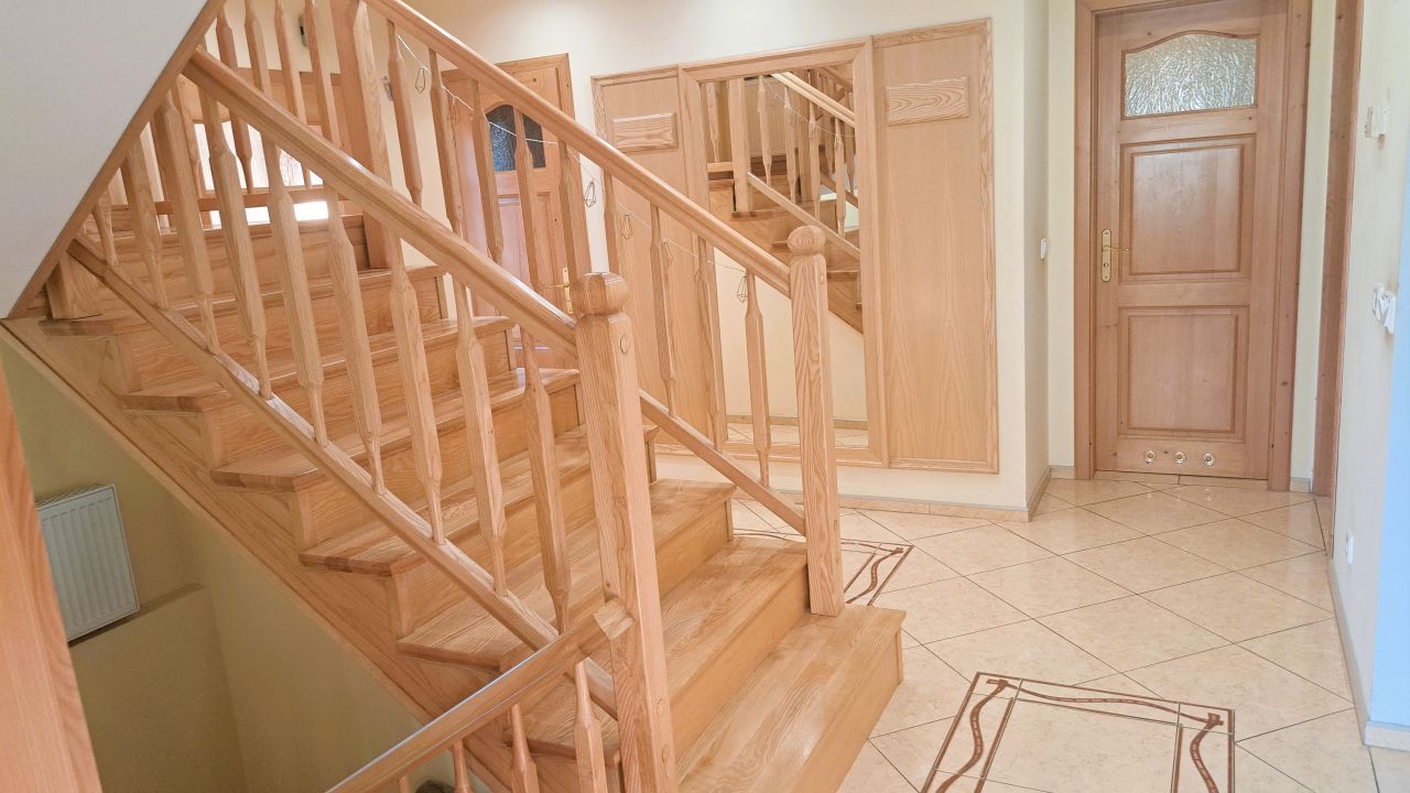 dom wolnostojący, 5 pokoi Ustroń Centrum, ul. Jana Wantuły. Zdjęcie 4