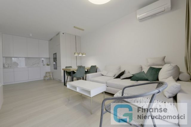 Mieszkanie 3-pokojowe Skierniewice, ul. Mikołaja Kopernika. Zdjęcie 2