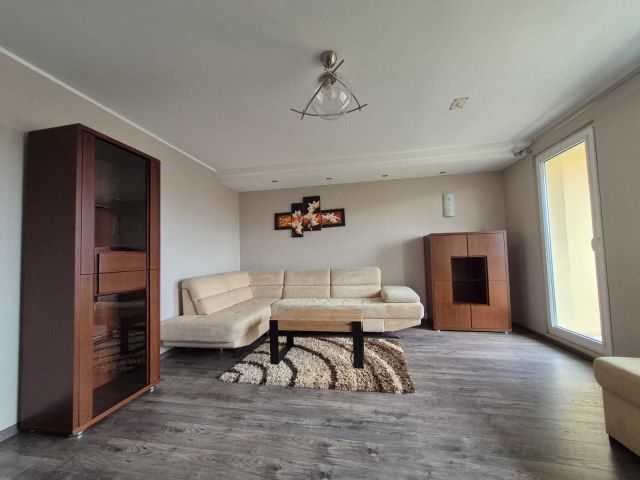 Mieszkanie 3-pokojowe Żary, ul. Henryka Wieniawskiego. Zdjęcie 1