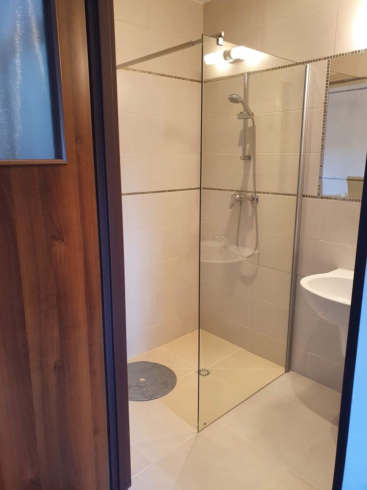 dom wolnostojący, 12 pokoi Stobno. Zdjęcie 11