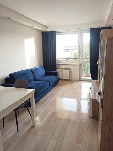 Mieszkanie 2-pokojowe Tomaszów Mazowiecki, ul. Michała Biernackiego. Zdjęcie 1