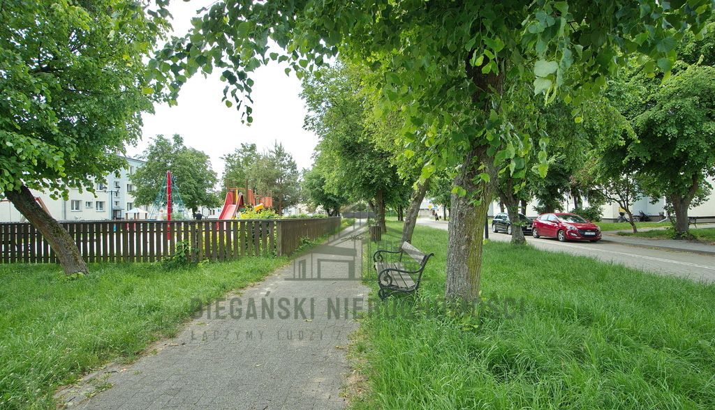 dom wolnostojący, 5 pokoi Łęczna, ul. Rynek III. Zdjęcie 19