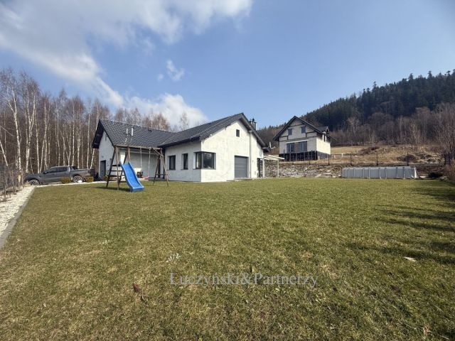 dom wolnostojący, 5 pokoi Lubawka. Zdjęcie 1