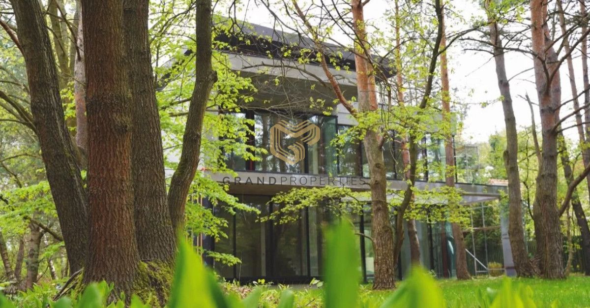 dom wolnostojący, 8 pokoi Konstancin-Jeziorna. Zdjęcie 4