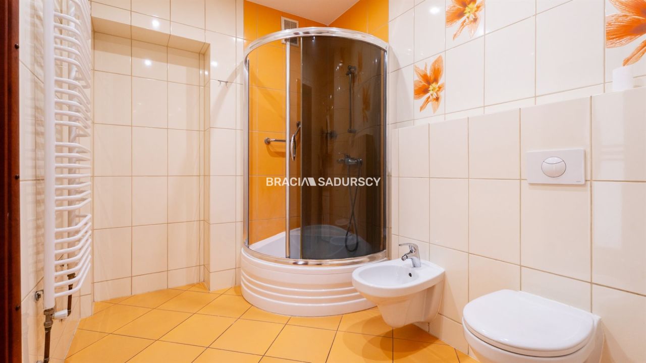 bliźniak, 6 pokoi Kokotów. Zdjęcie 23