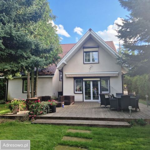 dom wolnostojący, 6 pokoi Żychlin. Zdjęcie 1