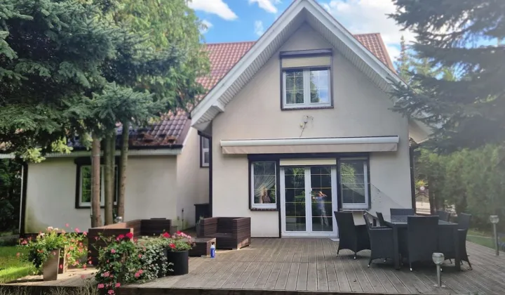 dom wolnostojący, 6 pokoi Żychlin