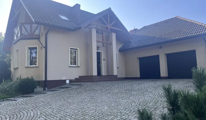 dom wolnostojący, 5 pokoi Lwowiany