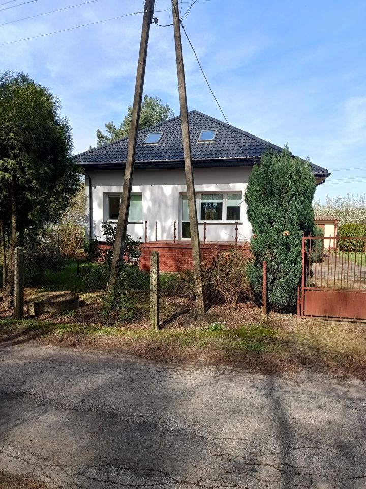 dom wolnostojący Żakowice, ul. Ogrodnicza