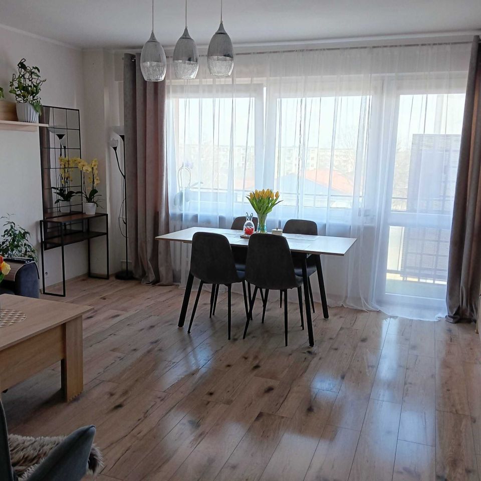 Mieszkanie 4-pokojowe Zduńska Wola, ul. Łaska. Zdjęcie 1