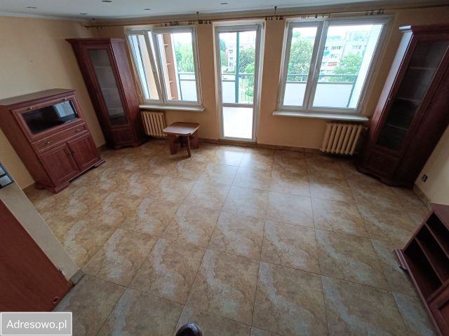 Mieszkanie 4-pokojowe Tychy Centrum, ul. Romana Dmowskiego. Zdjęcie 1