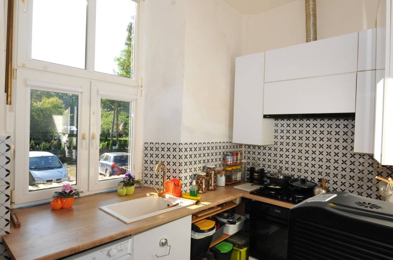 Mieszkanie 3-pokojowe Brusno. Zdjęcie 3