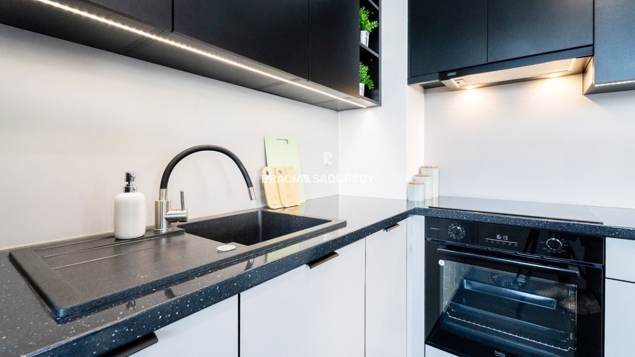 Mieszkanie 2-pokojowe Kraków Mistrzejowice, os. Bohaterów Września. Zdjęcie 5