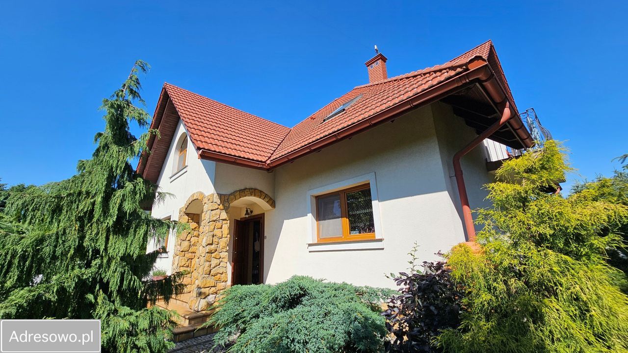 dom wolnostojący, 5 pokoi Rzeszów Przybyszówka, ul. Dworzysko