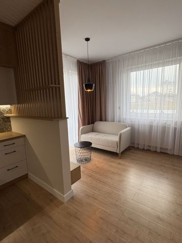 Mieszkanie 3-pokojowe Ostrów Wielkopolski, ul. Opalowa. Zdjęcie 1