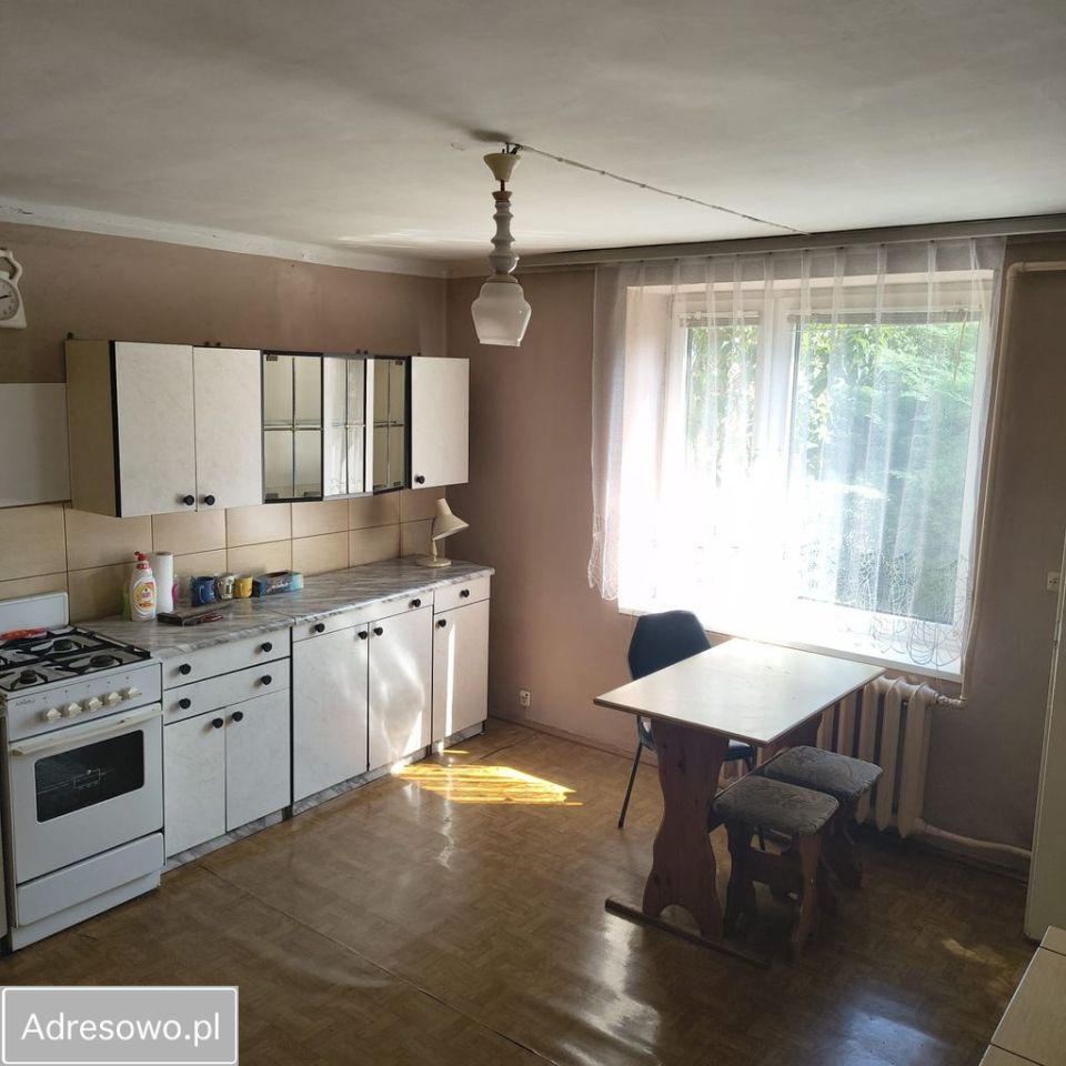 dom wolnostojący, 2 pokoje Janów. Zdjęcie 7
