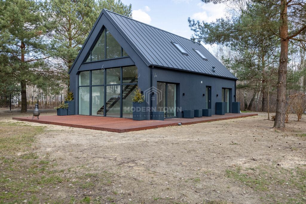 dom wolnostojący, 3 pokoje Czarny Las. Zdjęcie 3