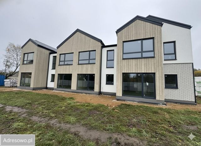 bliźniak, 5 pokoi Warszawa Pyry, ul. Jeziorki. Zdjęcie 1