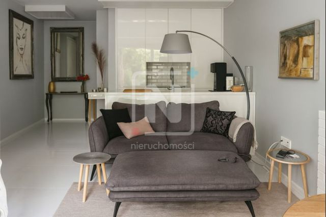 Mieszkanie 2-pokojowe Warszawa Wilanów, ul. Księdza Prymasa Augusta Hlonda. Zdjęcie 3