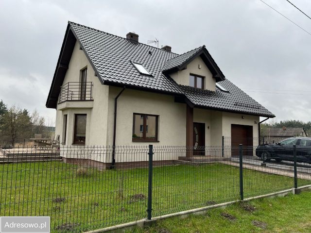 dom wolnostojący, 5 pokoi Pyrzowice. Zdjęcie 1