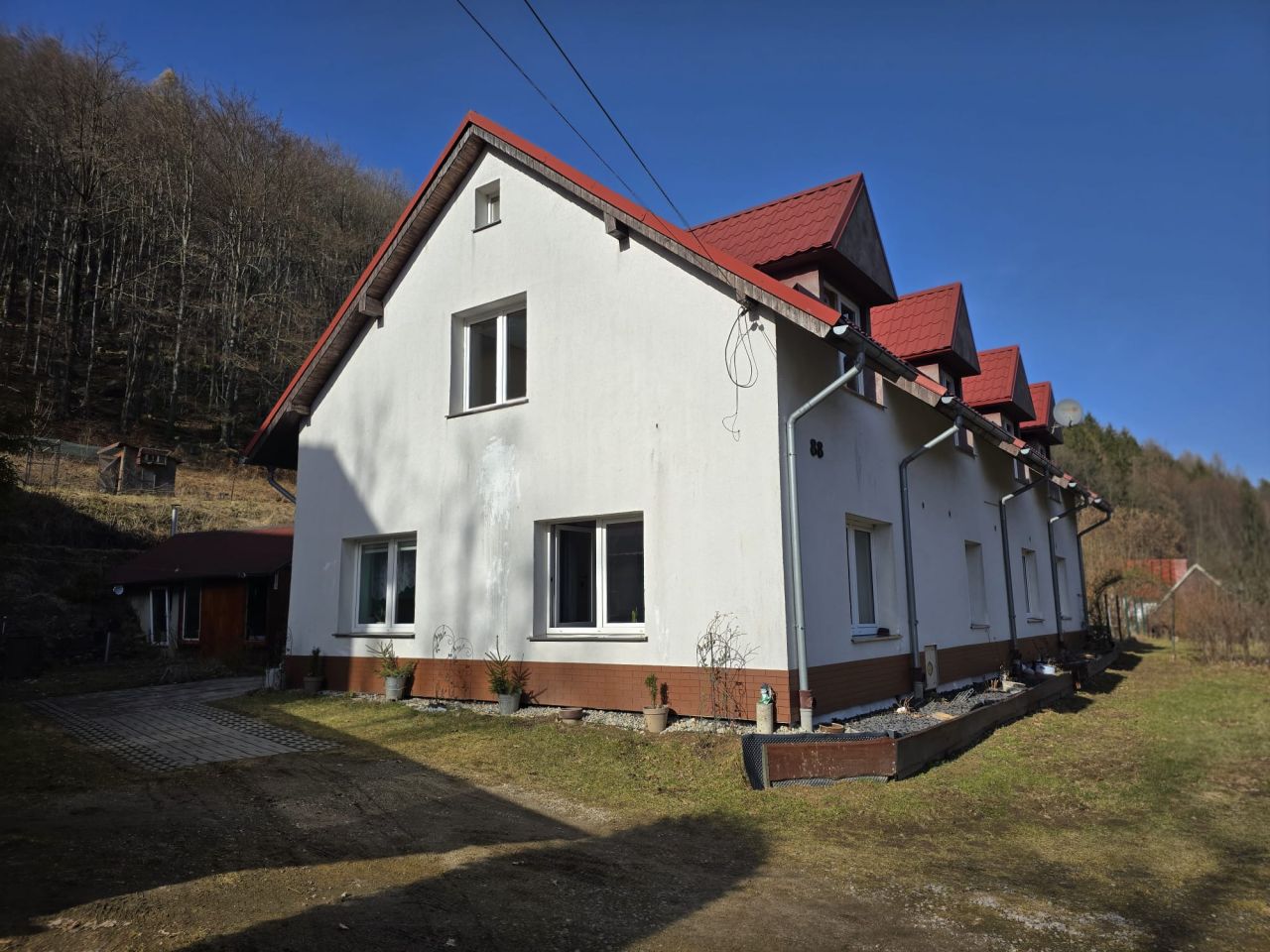dom wolnostojący, 9 pokoi Jelenia Góra Jagniątków, ul. Karkonoska. Zdjęcie 3