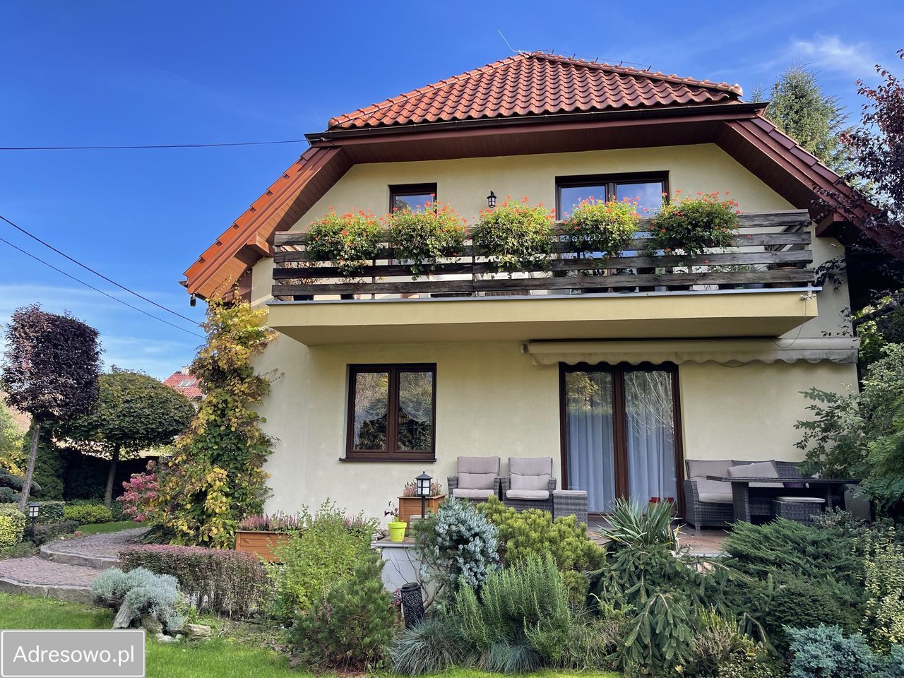 dom wolnostojący, 6 pokoi Kraków Bieżanów, ul. Żabia