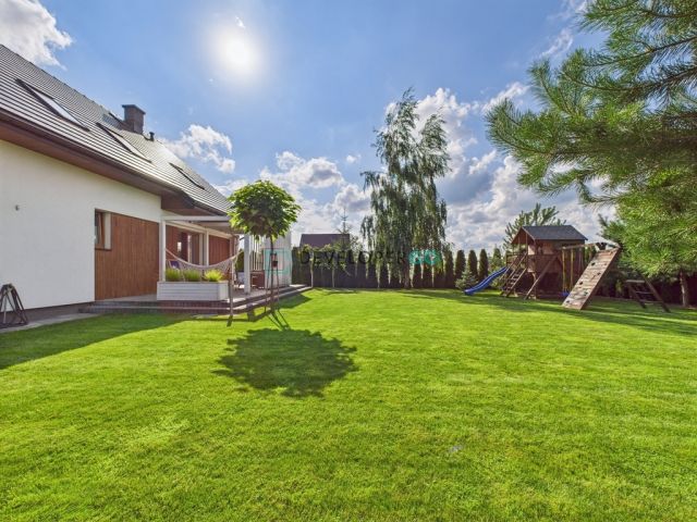 dom wolnostojący, 5 pokoi Zwierki. Zdjęcie 17