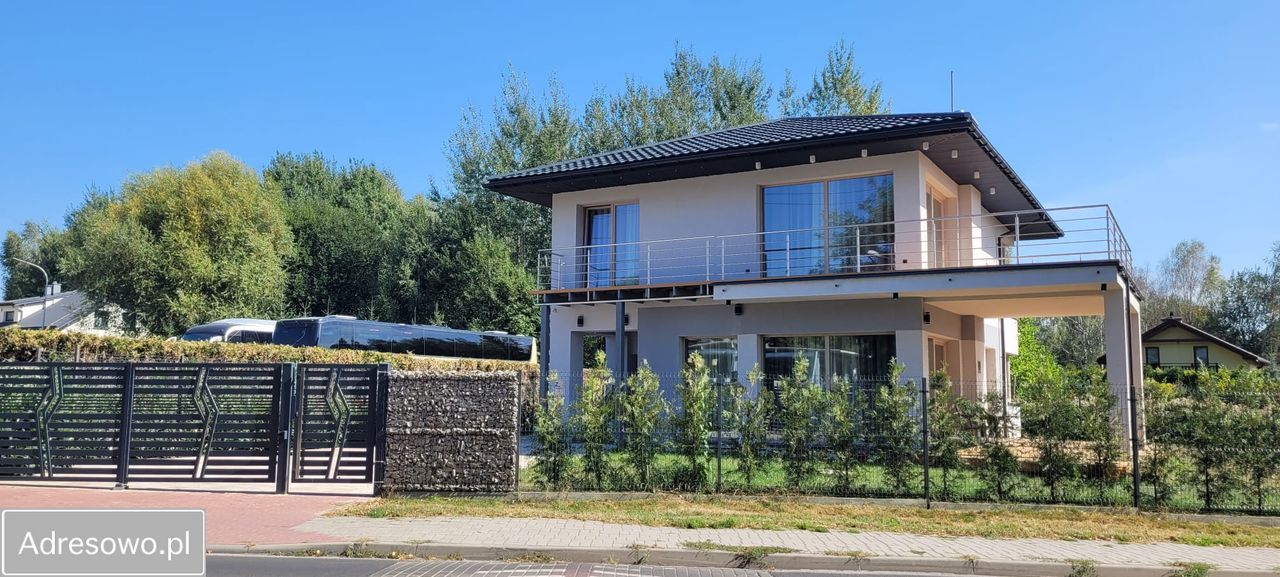 dom wolnostojący, 4 pokoje Katowice Kostuchna, ul. Bukszpanowa. Zdjęcie 1