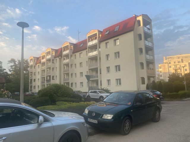 Mieszkanie 3-pokojowe Gdynia Grabówek, ul. Marii Curie-Skłodowskiej. Zdjęcie 1