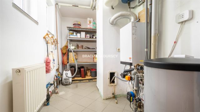 dom wolnostojący, 4 pokoje Rożnowa. Zdjęcie 23