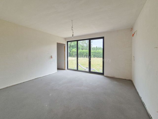 dom wolnostojący, 5 pokoi Komarno. Zdjęcie 12