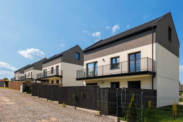 Mieszkanie 4-pokojowe Bielsko-Biała Komorowice Krakowskie, ul. Groszkowa. Zdjęcie 1