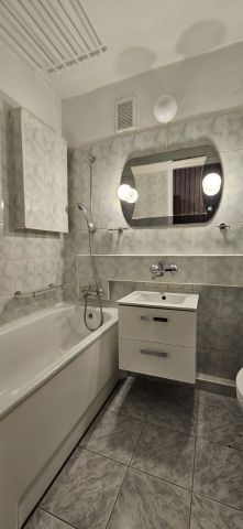 Mieszkanie 2-pokojowe Wrocław Różanka, ul. Teodora Parnickiego. Zdjęcie 3