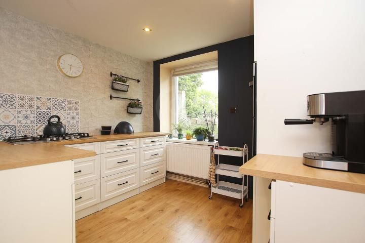 dom wolnostojący, 5 pokoi Kotowice, ul. Spacerowa