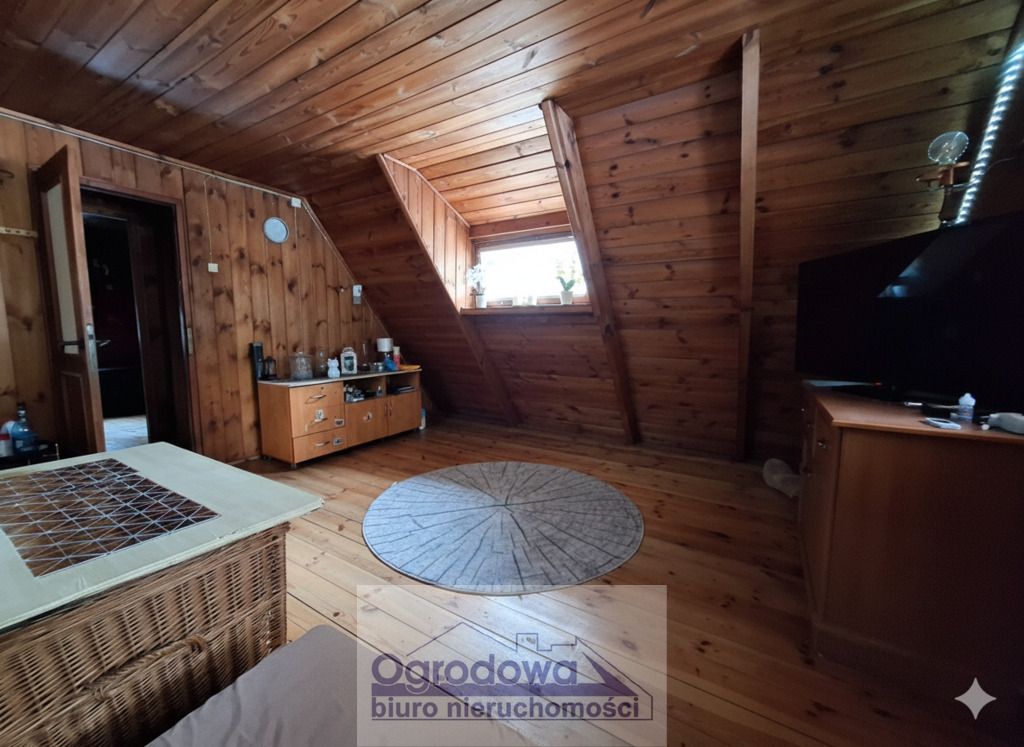 dom wolnostojący, 3 pokoje Urle. Zdjęcie 8