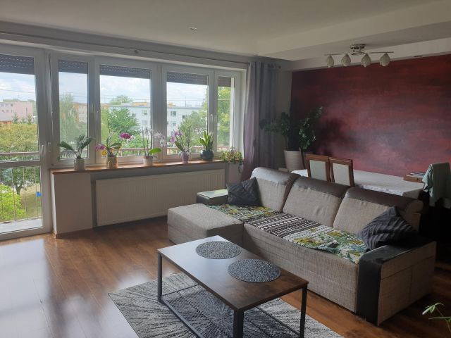 Mieszkanie 3-pokojowe Ciechów, ul. Spacerowa. Zdjęcie 1