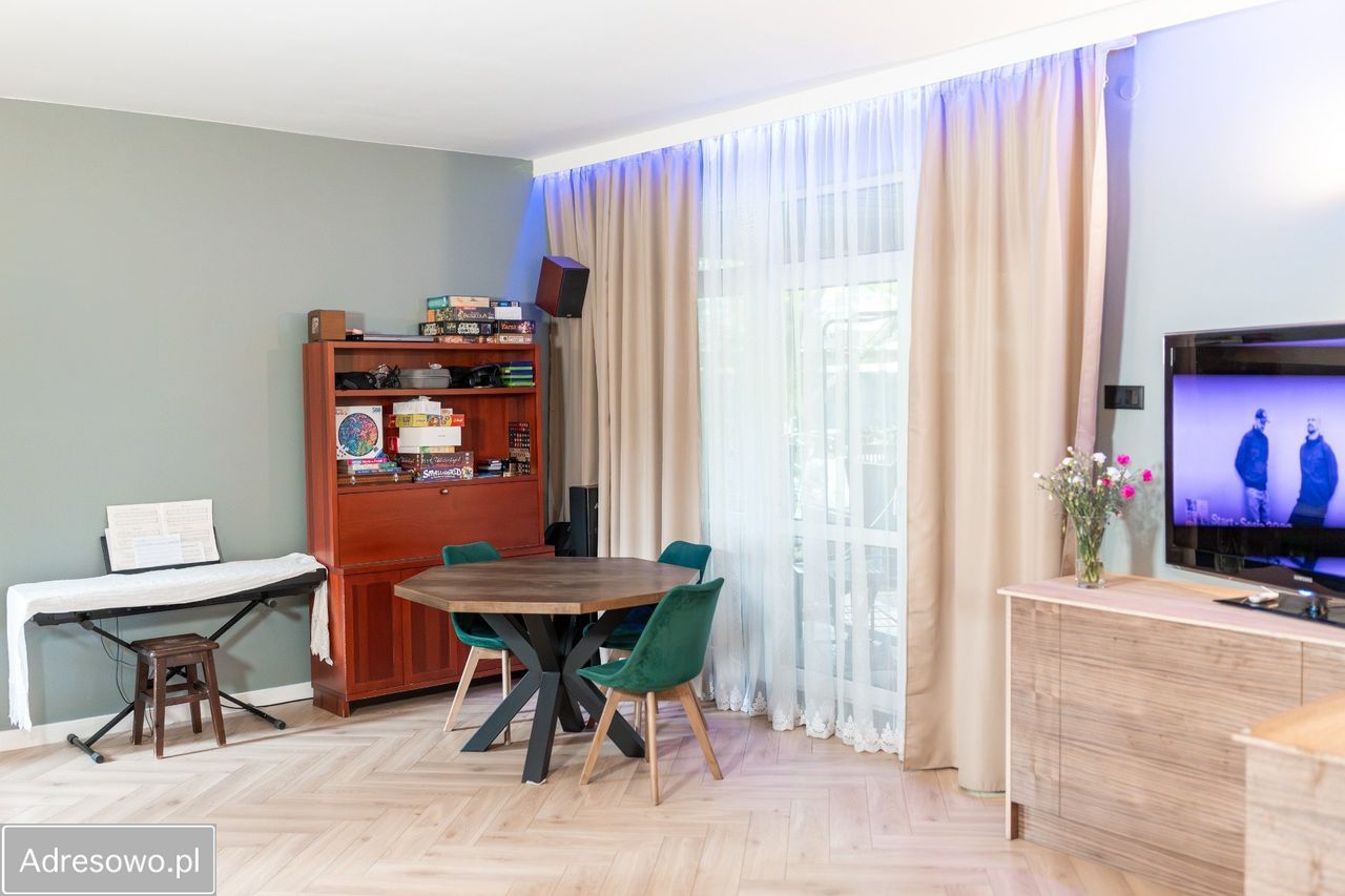 dom wolnostojący, 6 pokoi Warszawa Rembertów, ul. Madziarów. Zdjęcie 15