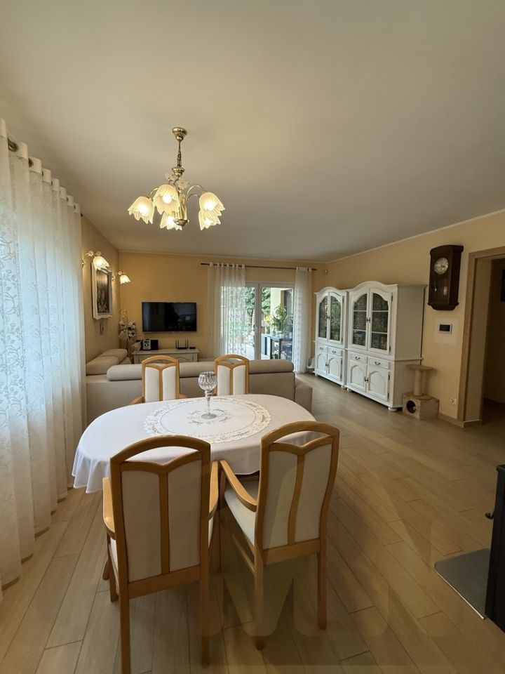 dom wolnostojący, 7 pokoi Leszno Zatorze. Zdjęcie 3