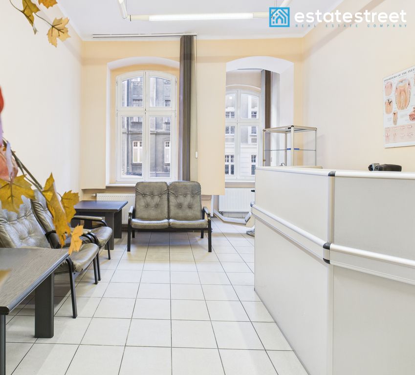 Mieszkanie 4-pokojowe Katowice Śródmieście, ul. Henryka Sienkiewicza. Zdjęcie 2