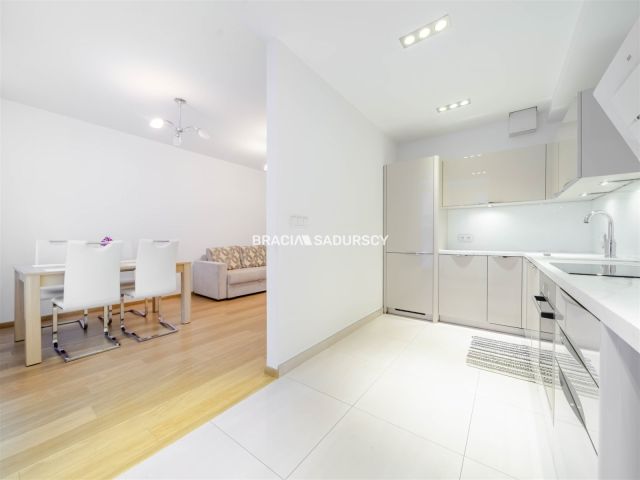 Mieszkanie 3-pokojowe Kraków Krowodrza, ul. Kazimierza Wielkiego. Zdjęcie 3